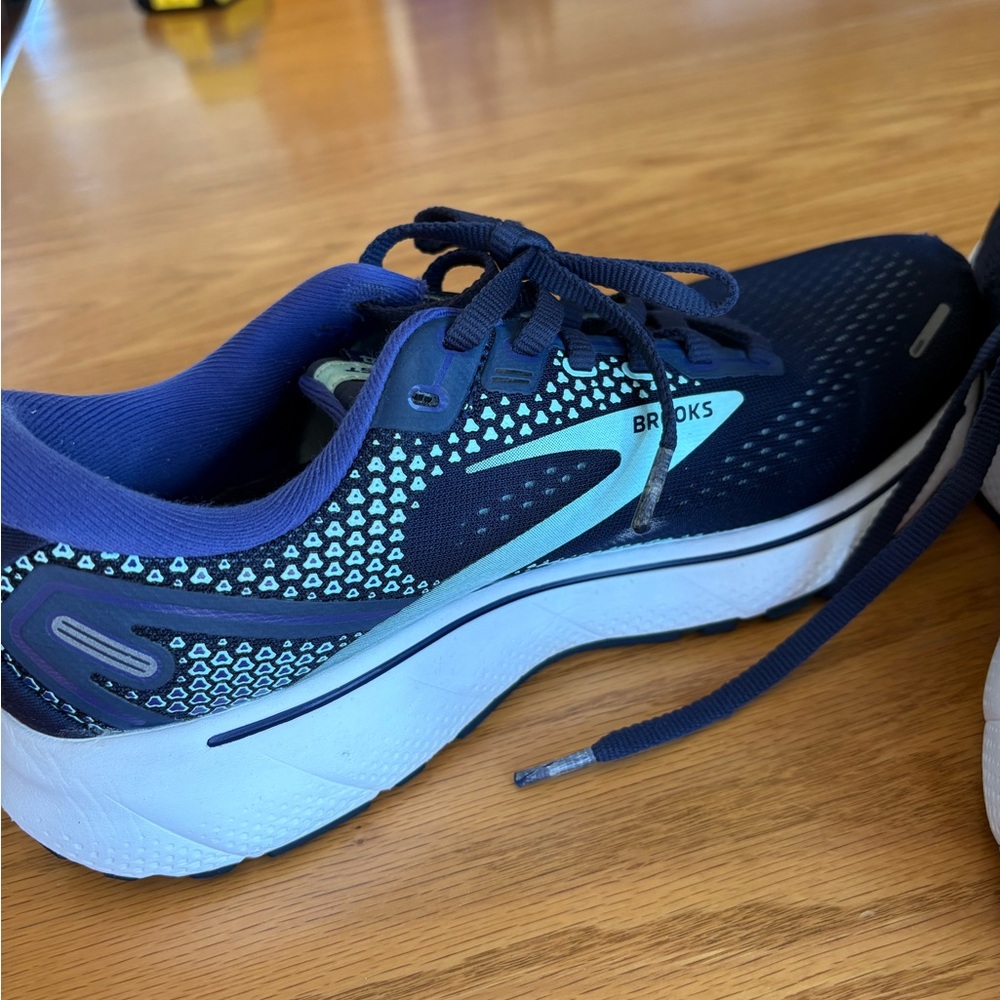 Brooks Ghost 14 Navy and Bright Blue Women’s Size 8.5 Running Shoes - Picture 8 of 10